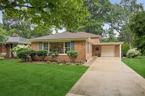Photo of 332 Scott Avenue, Glen Ellyn, IL 60137 (MLS # 12724233)
