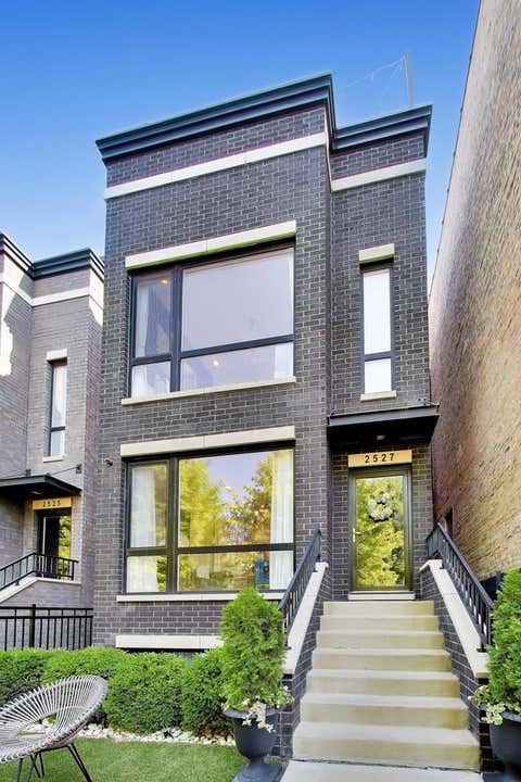 Photo of 2527 W MEDILL Avenue, Chicago, IL 60647 (MLS # 12723722)