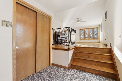 Tiny photo for 10729 Lamon Avenue, Oak Lawn, IL 60453 (MLS # 12570979)