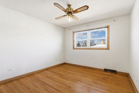 Tiny photo for 10729 Lamon Avenue, Oak Lawn, IL 60453 (MLS # 12570979)