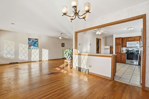 Tiny photo for 10729 Lamon Avenue, Oak Lawn, IL 60453 (MLS # 12570979)