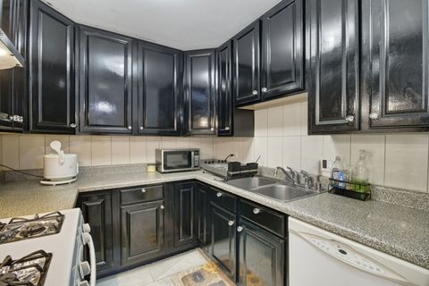 Tiny photo for 1111 Bloomingdale Road #1A, Glendale Heights, IL 60139 (MLS # 12472791)