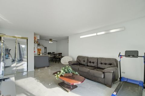 Tiny photo for 1111 Bloomingdale Road #1A, Glendale Heights, IL 60139 (MLS # 12472791)