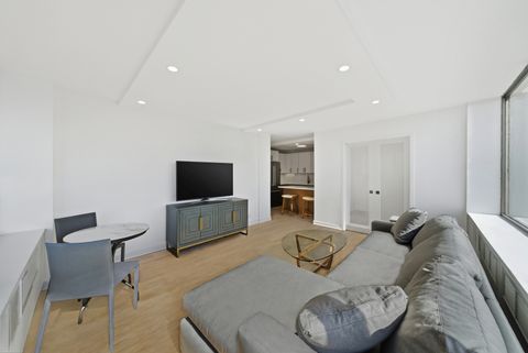 Tiny photo for 1355 N Sandburg Terrace #2801, Chicago, IL 60610 (MLS # 12578904)