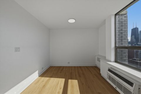 Tiny photo for 1355 N Sandburg Terrace #2801, Chicago, IL 60610 (MLS # 12578904)