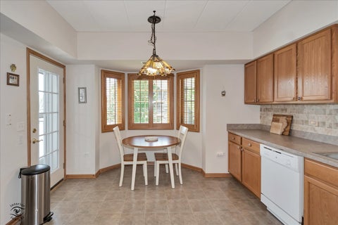 Tiny photo for 13129 Timber Trail #202, Palos Heights, IL 60463 (MLS # 12667694)