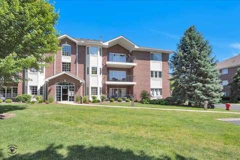 Photo of 13129 Timber Trail #202, Palos Heights, IL 60463 (MLS # 12667694)