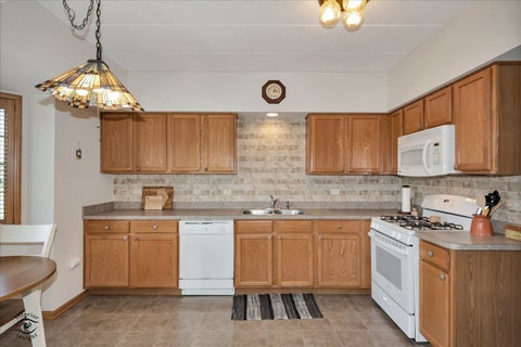 Tiny photo for 13129 Timber Trail #202, Palos Heights, IL 60463 (MLS # 12667694)