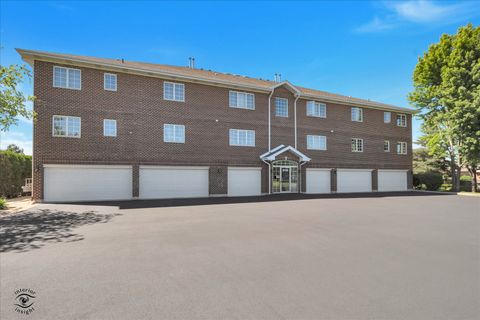 Tiny photo for 13129 Timber Trail #202, Palos Heights, IL 60463 (MLS # 12667694)