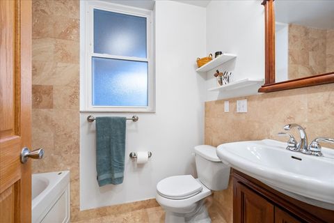 Tiny photo for 1118 W Pratt Boulevard #2, Chicago, IL 60626 (MLS # 12540876)