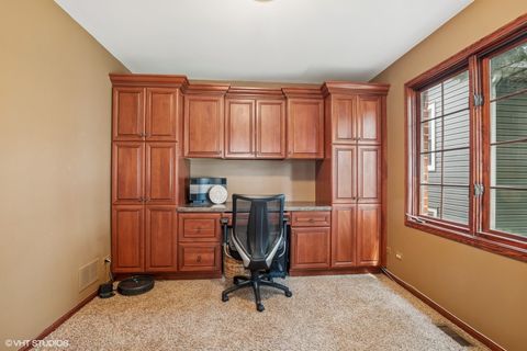Tiny photo for 9228 S 55th Court, Oak Lawn, IL 60453 (MLS # 12591399)
