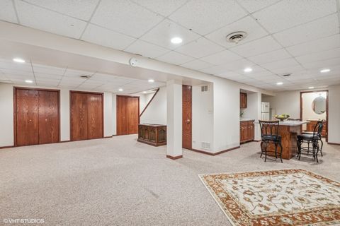 Tiny photo for 9228 S 55th Court, Oak Lawn, IL 60453 (MLS # 12591399)