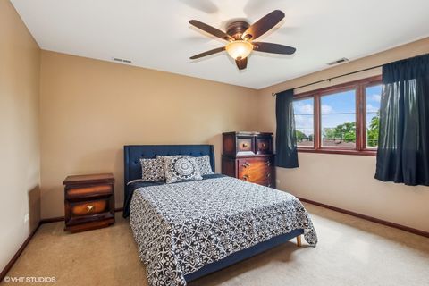 Tiny photo for 9228 S 55th Court, Oak Lawn, IL 60453 (MLS # 12591399)