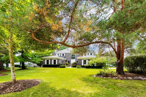 Tiny photo for 249 WILSHIRE Road, Lake Forest, IL 60045 (MLS # 12720173)