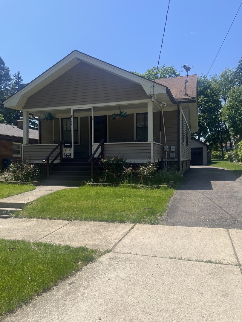 814 Iowa Avenue