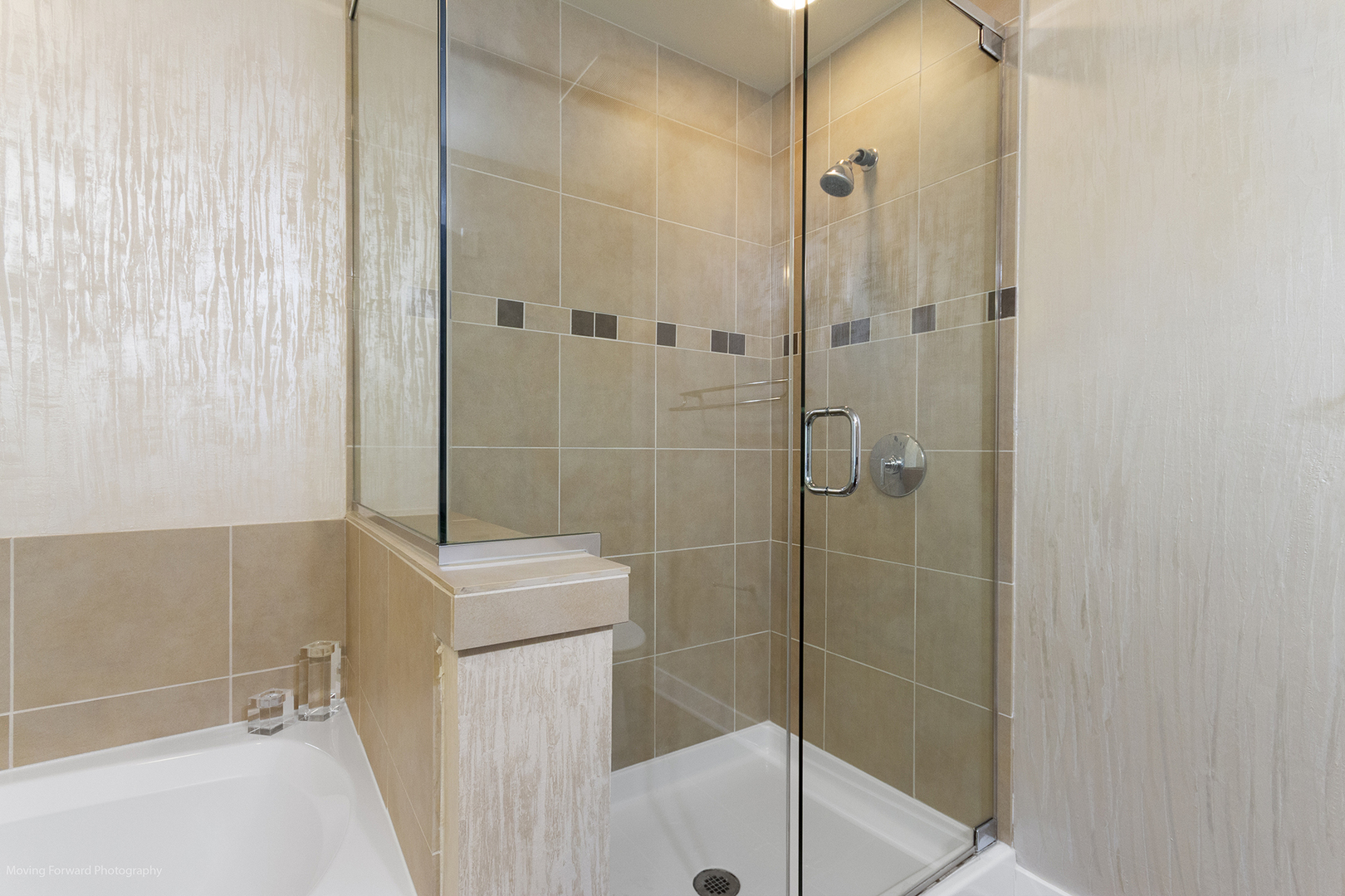 Chicago, Illinois 60611, United States, 3 Bedrooms Bedrooms, ,3 BathroomsBathrooms,Residential,Active,230737