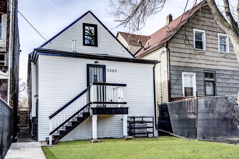 Tiny photo for 7307 S Peoria Street, Chicago, IL 60621 (MLS # 12598560)