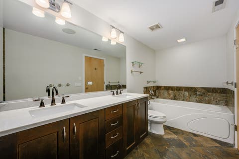 Tiny photo for 3946 N Ravenswood Avenue #607, Chicago, IL 60613 (MLS # 12726188)
