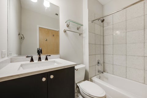 Tiny photo for 3946 N Ravenswood Avenue #607, Chicago, IL 60613 (MLS # 12726188)