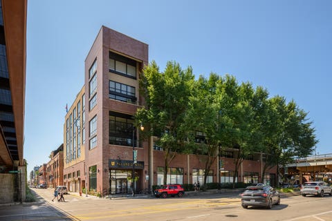 Photo of 3946 N Ravenswood Avenue #607, Chicago, IL 60613 (MLS # 12726188)