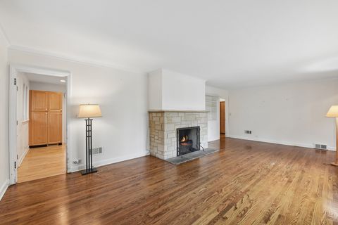 Tiny photo for 1736 Keeney Street, Evanston, IL 60202 (MLS # 12584944)