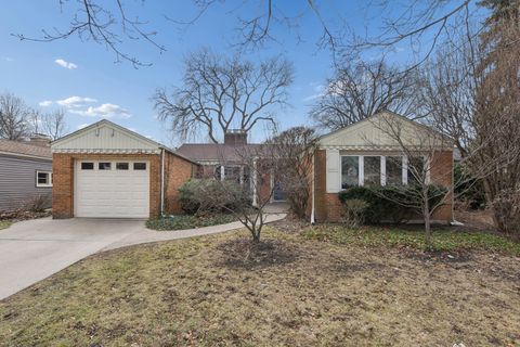 Photo of 1736 Keeney Street, Evanston, IL 60202 (MLS # 12584944)