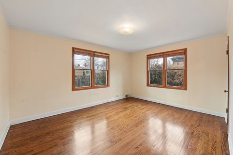 Tiny photo for 1736 Keeney Street, Evanston, IL 60202 (MLS # 12584944)