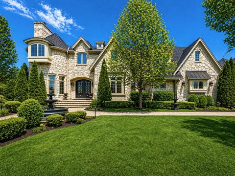 Photo of 8611 Crest Court, Burr Ridge, IL 60527 (MLS # 12650914)