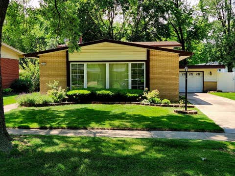 Photo of 834 N Rainbow Drive, Glenwood, IL 60425 (MLS # 12662917)