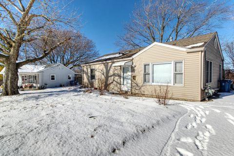 A home in Crest Hill