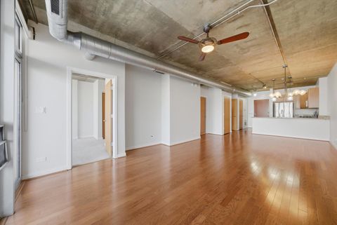 Tiny photo for 1610 W Fullerton Avenue #207, Chicago, IL 60614 (MLS # 12593504)