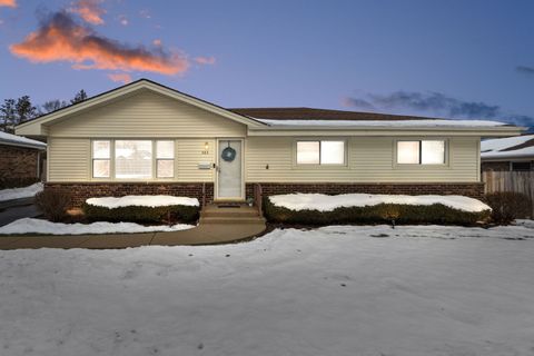 Photo of 543 Victoria Lane, Wood Dale, IL 60191 (MLS # 12531111)