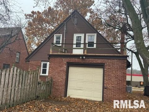 Tiny photo for 1013 N 2ND Street, Clinton, IA 52732 (MLS # QC4269663)