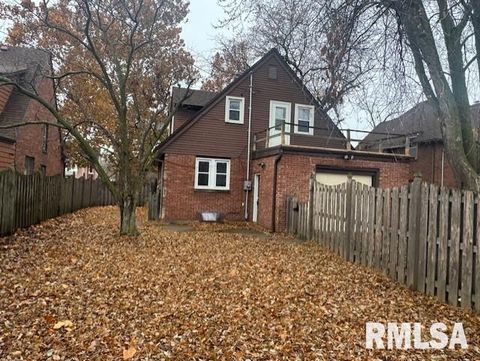 Tiny photo for 1013 N 2ND Street, Clinton, IA 52732 (MLS # QC4269663)