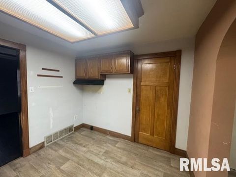 Tiny photo for 1013 N 2ND Street, Clinton, IA 52732 (MLS # QC4269663)