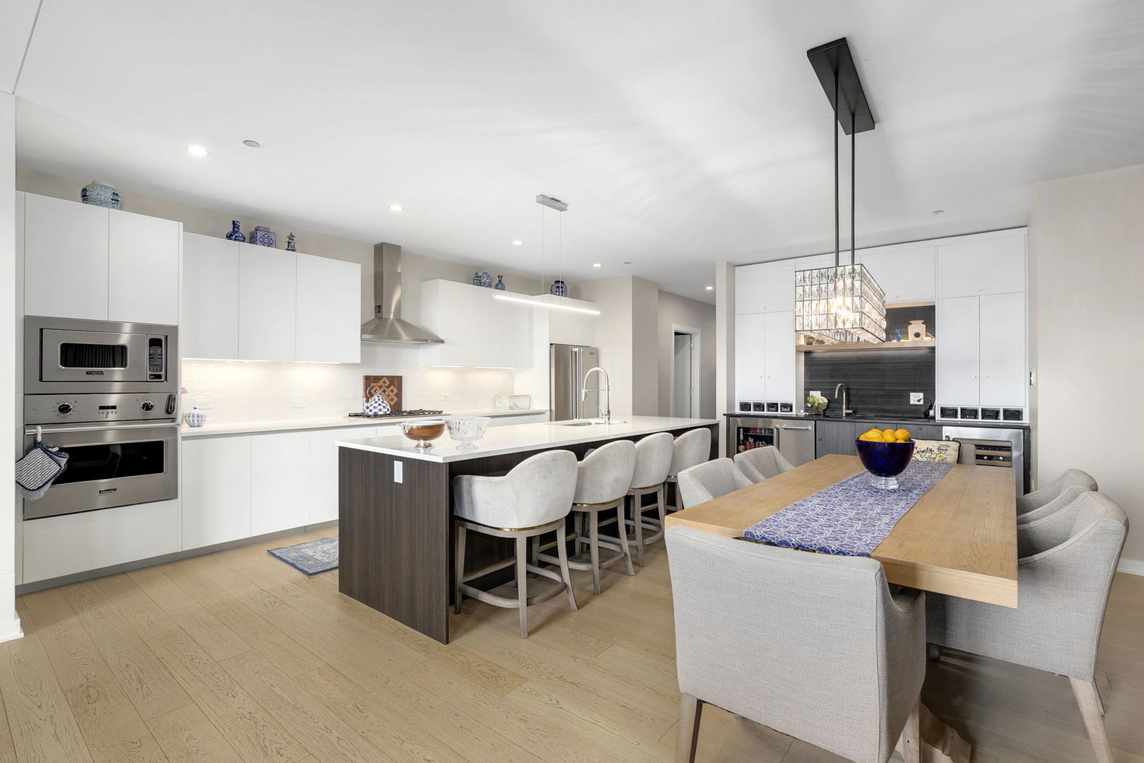 1648 W Division Street 703, Chicago, IL, 60622 3 1648 W Division Street 703