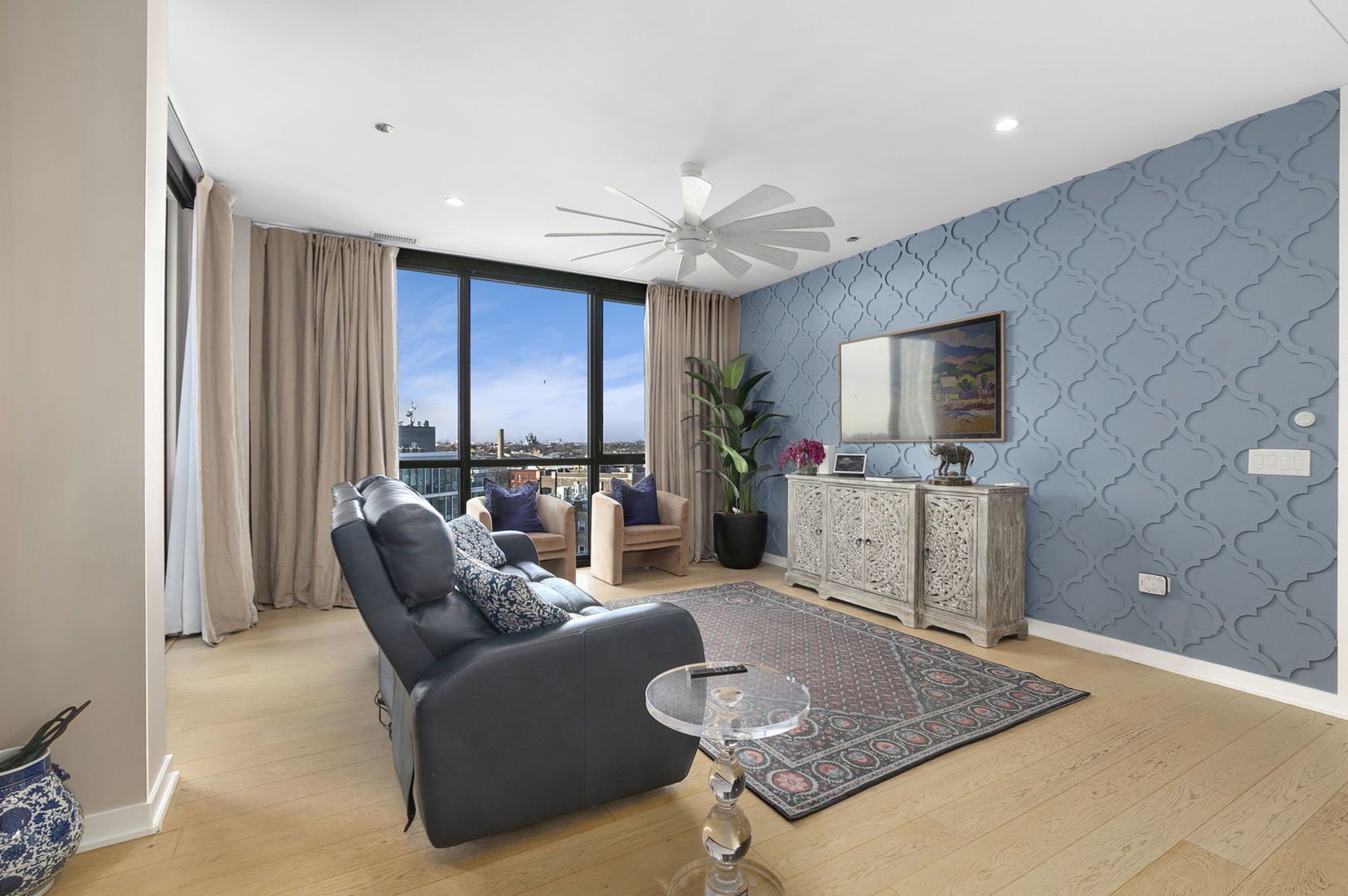 1648 W Division Street 703, Chicago, IL, 60622 4 1648 W Division Street 703