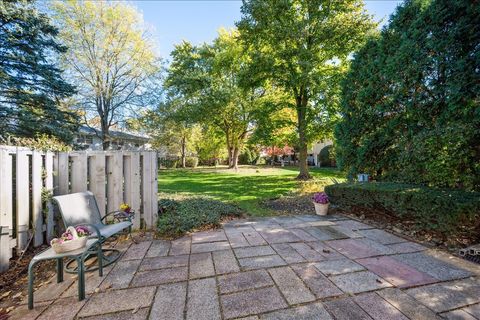 Tiny photo for 387 Bristol Street, Northfield, IL 60093 (MLS # 12506503)