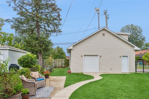 Tiny photo for 7459 W Catalpa Avenue, Chicago, IL 60656 (MLS # 12546828)