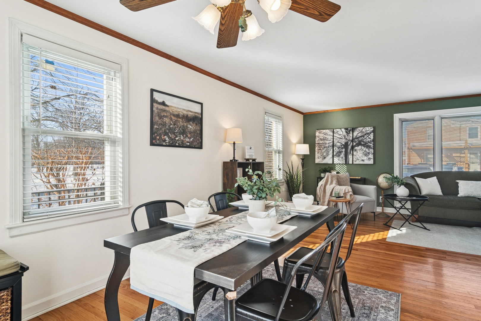 7459 W Catalpa Avenue