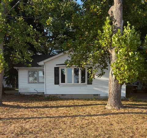 Photo of 700 Southside Drive, Humboldt, IL 61931 (MLS # 12490622)