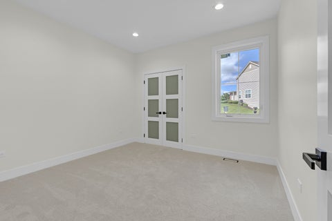 Tiny photo for 618 W Meadow Avenue, Lombard, IL 60148 (MLS # 12649930)