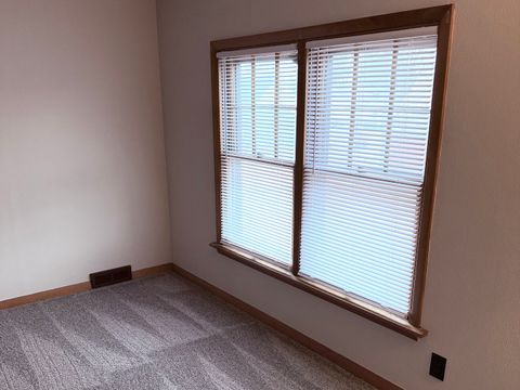 Tiny photo for 2102 W 18th Street, Davenport, IA 52084 (MLS # 12549122)