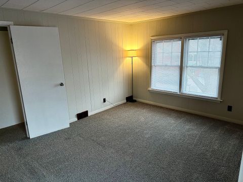 Tiny photo for 2102 W 18th Street, Davenport, IA 52084 (MLS # 12549122)