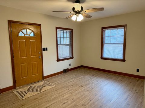 Tiny photo for 2102 W 18th Street, Davenport, IA 52084 (MLS # 12549122)