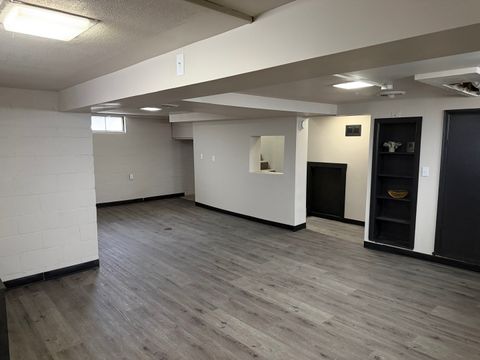 Tiny photo for 2102 W 18th Street, Davenport, IA 52084 (MLS # 12549122)