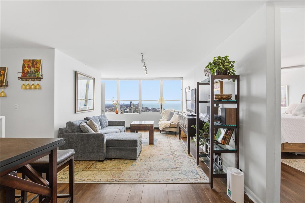 655 W Irving Park Road 4412