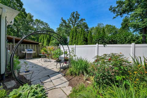 Tiny photo for 431 OAKWOOD Drive, Geneva, IL 60134 (MLS # 12719356)