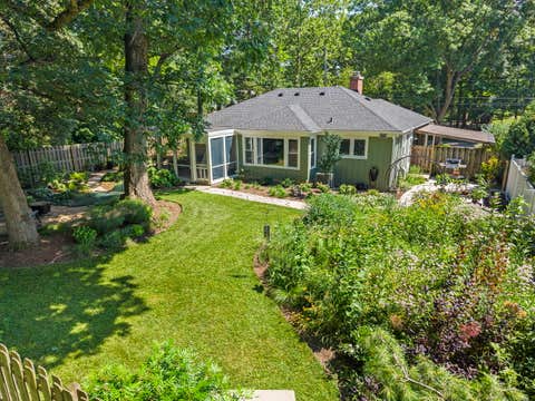 Tiny photo for 431 OAKWOOD Drive, Geneva, IL 60134 (MLS # 12719356)