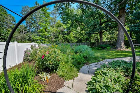 Tiny photo for 431 OAKWOOD Drive, Geneva, IL 60134 (MLS # 12719356)